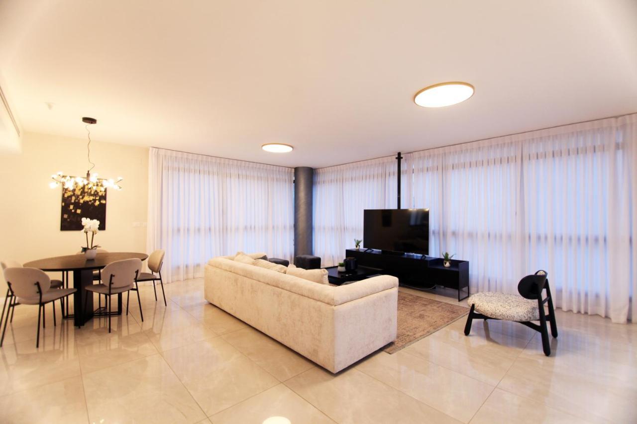 Mini Penthouse Near The Beach Netanya Luaran gambar