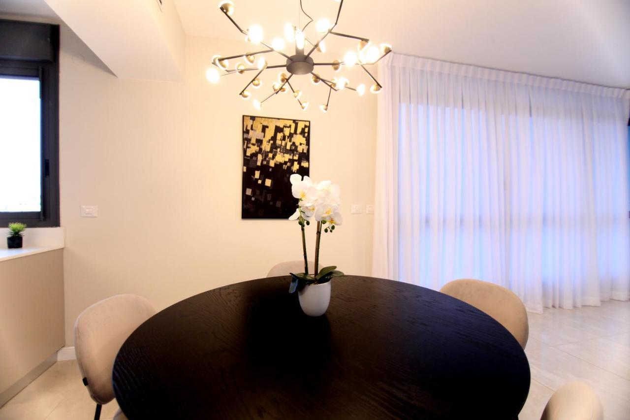 Mini Penthouse Near The Beach Netanya Luaran gambar