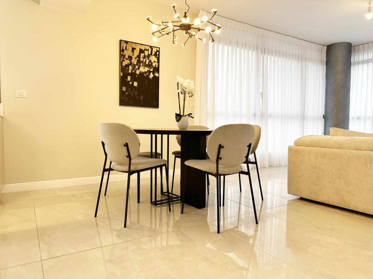 Mini Penthouse Near The Beach Netanya Luaran gambar